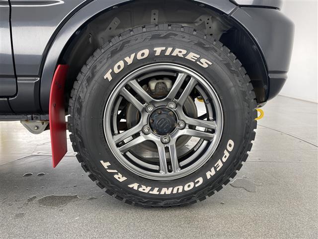 ジムニー ランドベンチャー ☆切り替え4WD☆ターボ☆社外オーディオ☆トーヨーオープンカントリーR/T☆純正マットガード☆TERZOベースキャリア☆サイドステップ☆ISOFIX☆ドアバイザー☆ETC☆スペアキ(40枚目)