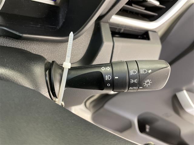 ルーミー カスタムＧ－Ｔ　純正ＳＤナビ＆フルセグＴＶ＆ＣＤ＆ＢＴ／クルーズコントロール／車線逸脱警報／衝突軽減ブレーキ／コーナーセンサー／両側パワースライドドア／ステアリングスイッチ／２列目サンシェード／バックカメラ／ＥＴＣ（14枚目）