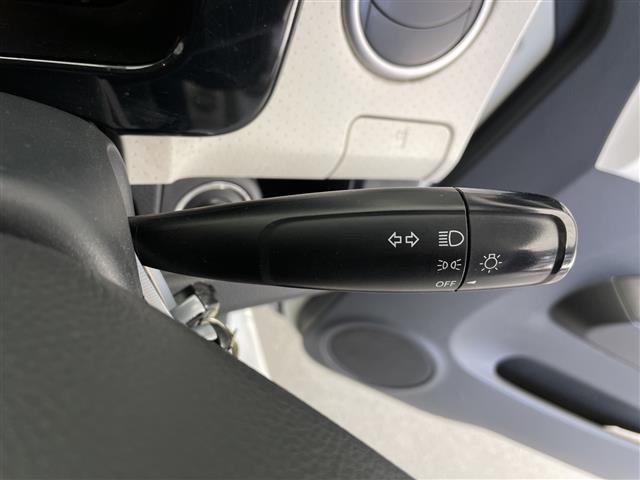 モコ X プッシュスタート ドリンクホルダー バックカメラ 電動格納ミラー ドアバイザー CDチェンジャー 純正フロアマット 夏タイヤ積込 スマートキー スペアキー(11枚目)