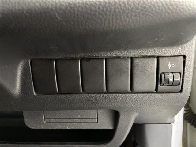 モコ X プッシュスタート ドリンクホルダー バックカメラ 電動格納ミラー ドアバイザー CDチェンジャー 純正フロアマット 夏タイヤ積込 スマートキー スペアキー(13枚目)