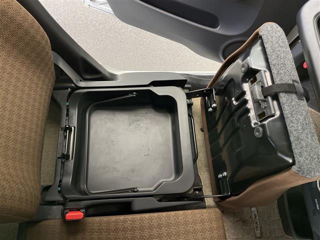 モコ X プッシュスタート ドリンクホルダー バックカメラ 電動格納ミラー ドアバイザー CDチェンジャー 純正フロアマット 夏タイヤ積込 スマートキー スペアキー(17枚目)