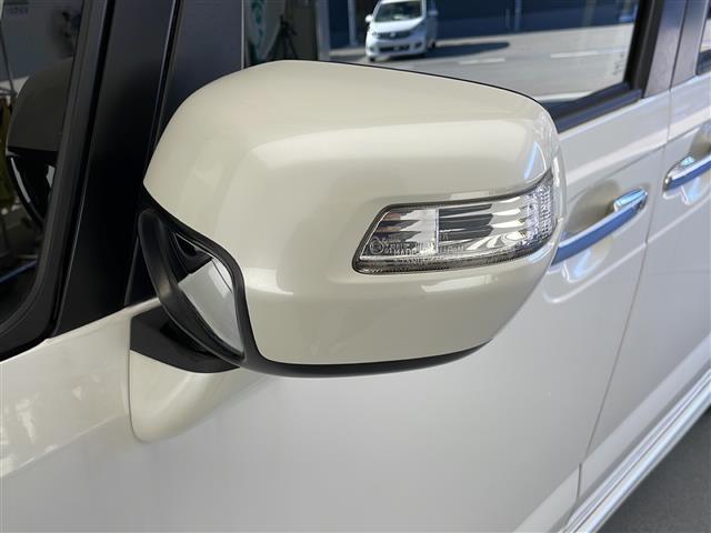 Ｎ－ＢＯＸカスタム Ｇ・Ｌパッケージ　社外メモリナビ　ビルトインＥＴＣ　ドライブレコーダー（前後）　横滑り防止装置　プッシュスタート　片側パワースライド　シートバックテーブル　後席ロールサンシェード　純正フロアマット　オートライト（4枚目）