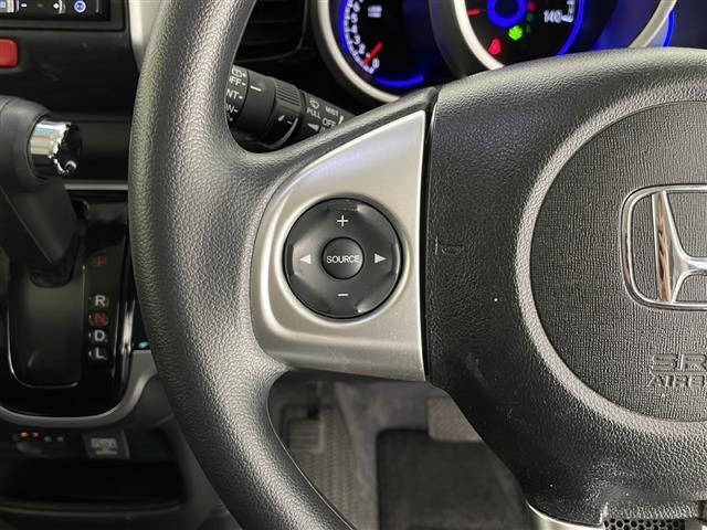 Ｎ－ＢＯＸカスタム Ｇ・Ｌパッケージ　社外メモリナビ　ビルトインＥＴＣ　ドライブレコーダー（前後）　横滑り防止装置　プッシュスタート　片側パワースライド　シートバックテーブル　後席ロールサンシェード　純正フロアマット　オートライト（11枚目）