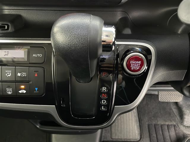 Ｎ－ＢＯＸカスタム Ｇ・Ｌパッケージ　社外メモリナビ　ビルトインＥＴＣ　ドライブレコーダー（前後）　横滑り防止装置　プッシュスタート　片側パワースライド　シートバックテーブル　後席ロールサンシェード　純正フロアマット　オートライト（20枚目）