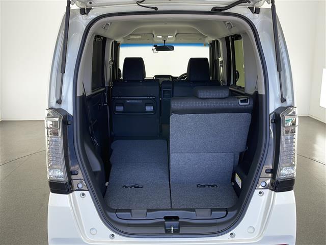 Ｎ－ＢＯＸカスタム Ｇ・Ｌパッケージ　社外メモリナビ　ビルトインＥＴＣ　ドライブレコーダー（前後）　横滑り防止装置　プッシュスタート　片側パワースライド　シートバックテーブル　後席ロールサンシェード　純正フロアマット　オートライト（26枚目）