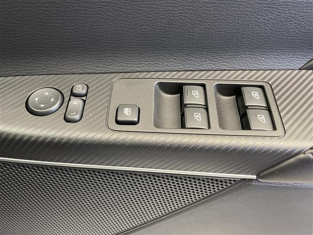 デリカD:5 ブラックエディション 4WD ALPINE11型SDナビ フルセグTV 全方位カメラ クルーズコントロール(追従あり) 衝突被害軽減ブレーキ レーンキープアシスト BSM 両側パワースライドドア 寒冷地仕様 シートヒーター(22枚目)