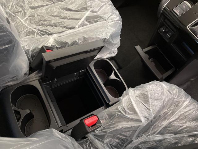 デリカD:5 ブラックエディション 4WD ALPINE11型SDナビ フルセグTV 全方位カメラ クルーズコントロール(追従あり) 衝突被害軽減ブレーキ レーンキープアシスト BSM 両側パワースライドドア 寒冷地仕様 シートヒーター(24枚目)