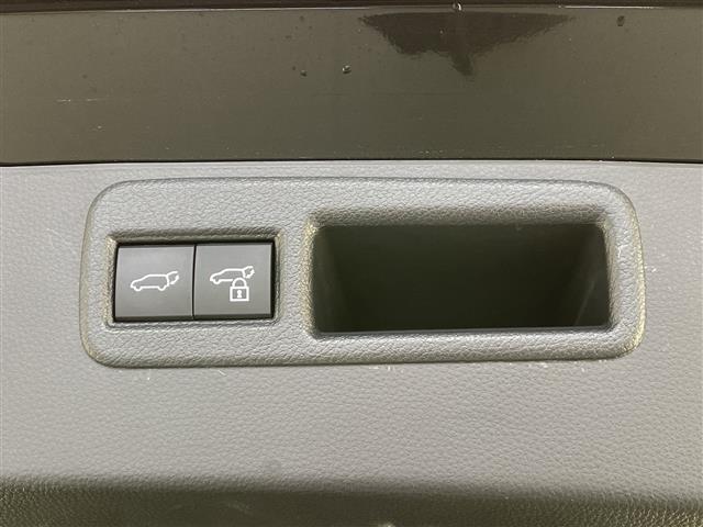 ハリアー Z レザーパッケージ フルモデリスタエアロ/JBLプレミアムサウンド/純正メモリナビ&フルセグTV&USB&BT/トヨタセーフティセンス/アダプティブクルーズコントロール/レーントレーシングアシスト/衝突軽減ブレーキ(10枚目)