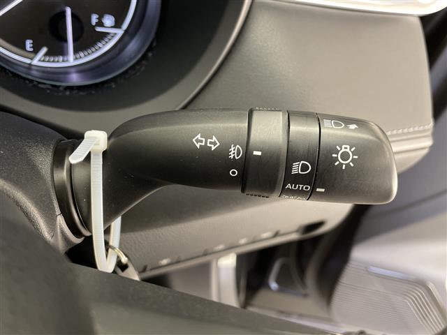 ハリアー Z レザーパッケージ フルモデリスタエアロ/JBLプレミアムサウンド/純正メモリナビ&フルセグTV&USB&BT/トヨタセーフティセンス/アダプティブクルーズコントロール/レーントレーシングアシスト/衝突軽減ブレーキ(17枚目)