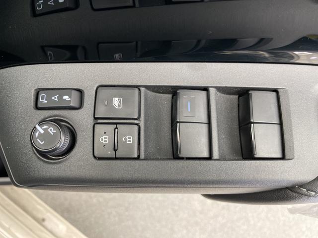 アクア G ワンオーナー 純正ディスプレイオーディオ ラジオ/BT/Miracast クルーズコントロール(追従付き) レーンキープアシスト 純正ホイルキャップ付冬タイヤ車載 ビルドインETC スペアキ―(20枚目)