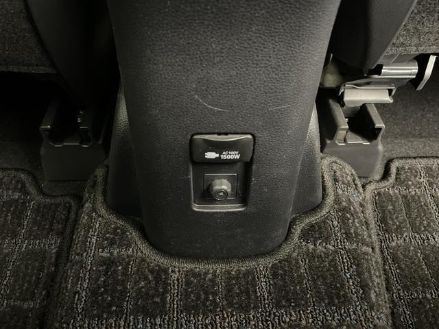 アクア G ワンオーナー 純正ディスプレイオーディオ ラジオ/BT/Miracast クルーズコントロール(追従付き) レーンキープアシスト 純正ホイルキャップ付冬タイヤ車載 ビルドインETC スペアキ―(28枚目)