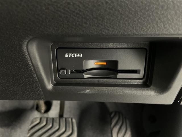 セレナ e-パワー ハイウェイスターV 純正ナビ フルセグ 両側パワースライドドア クルーズコントロール デジタルインナーミラー 置くだけ充電 プロパイロット ETC2.0 LEDヘッドライト アラウンドビューモニター スマートキー(9枚目)