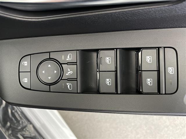 セレナ e-パワー ハイウェイスターV 純正ナビ フルセグ 両側パワースライドドア クルーズコントロール デジタルインナーミラー 置くだけ充電 プロパイロット ETC2.0 LEDヘッドライト アラウンドビューモニター スマートキー(18枚目)