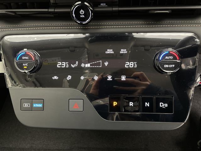 セレナ e-パワー ハイウェイスターV 純正ナビ フルセグ 両側パワースライドドア クルーズコントロール デジタルインナーミラー 置くだけ充電 プロパイロット ETC2.0 LEDヘッドライト アラウンドビューモニター スマートキー(22枚目)