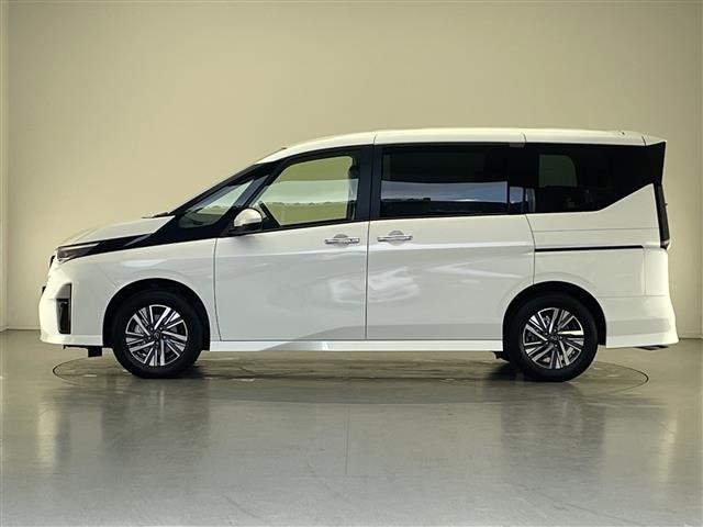 セレナ e-パワー ハイウェイスターV 純正ナビ フルセグ 両側パワースライドドア クルーズコントロール デジタルインナーミラー 置くだけ充電 プロパイロット ETC2.0 LEDヘッドライト アラウンドビューモニター スマートキー(31枚目)