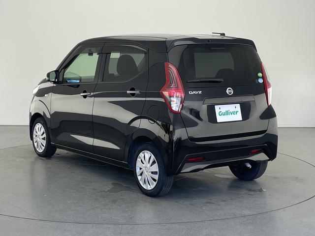 デイズ Ｓ　社外ナビ　ＣＤ・ＤＶＤ再生　地デジＴＶ　ＥＴＣ　キーレスエントリー　バックソナー　ベンチシート　ドライブレコーダー　アイドリングストップ　純正フロアマット　衝突被害軽減ブレーキ　オートライト（3枚目）