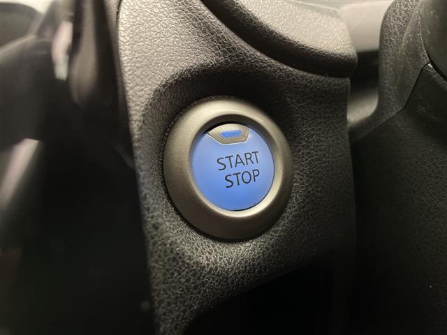 ノート ｅ－パワー　Ｘ　ＦＯＵＲ　社外メモリナビ＆フルセグＴＶ＆ＣＤ＆ＤＶＤ＆ＢＴ／車線逸脱警報／衝突軽減ブレーキ／コーナーセンサー／バックカメラ／ＥＴＣ／ＬＥＤヘッドライト／オートライト／電動格納ミラー／社外１５インチＡＷ装着（18枚目）