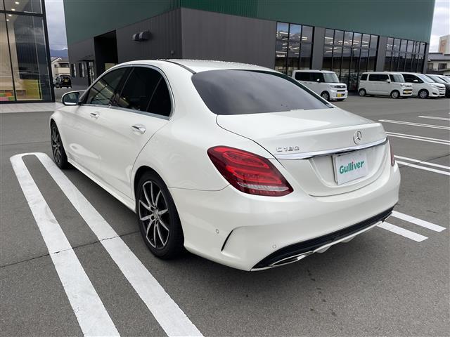 Ｃクラス Ｃ１８０アバンギャルド　ＡＭＧライン　純正ナビ　フルセグＴＶ　バックカメラ　衝突被害軽減ブレーキ　レーンキープアシスト　ブラインドスポットモニター　レーダークルーズコントロール　革シート　シートヒーター　パワーシート　パワートランク（10枚目）