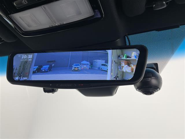 ハリアーハイブリッド プレミアム　４ＷＤ　サンルーフ　９インチ社外ＳＤナビ　フルセグＴＶ　ＤＶＤ　　バックカメラ　トヨタセーフティセンス　盗難防止装置　電動リアゲート　社外デジタルインミラー　全方位ドライブレコーダー（8枚目）