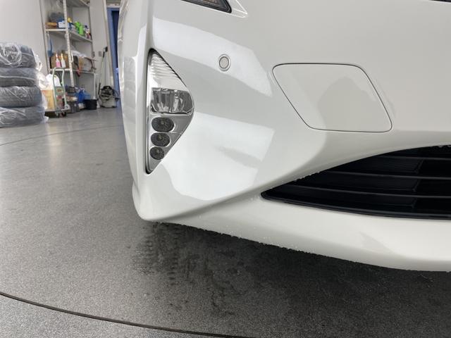 プリウス Ｓセーフティプラス　☆４ＷＤ☆純正ナビ（フルセグ／Ｂｌｕｅｔｏｏｔｈ／ＣＤ）☆バックカメラ☆衝突軽減ブレーキ☆レーンキープアシスト☆レーダークルーズコントロール☆前後コーナーセンサー☆前方ドラレコ☆パーキングアシスト（42枚目）