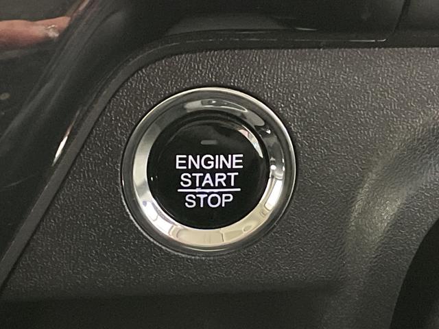 ステップワゴンスパーダ スパーダ　ホンダセンシング　☆純正ＳＤナビ＆フルセグＴＶ＆ＣＤ＆ＤＶＤ＆ＢＴ／ホンダセンシング／両側パワースライドドア／わくわくゲート／ステアリングスイッチ／ウォークスルー／２列目サンシェード／バックカメラ／ビルトインＥＴＣ（18枚目）