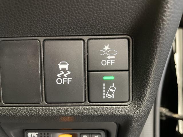 ステップワゴンスパーダ スパーダ　ホンダセンシング　☆純正ＳＤナビ＆フルセグＴＶ＆ＣＤ＆ＤＶＤ＆ＢＴ／ホンダセンシング／両側パワースライドドア／わくわくゲート／ステアリングスイッチ／ウォークスルー／２列目サンシェード／バックカメラ／ビルトインＥＴＣ（19枚目）