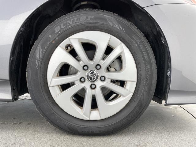 プリウス Ｓ　純正ＳＤナビ＆フルセグＴＶ＆ＣＤ＆ＢＴ／アダプティブクルーズコントロール／レーンディパーチャーアラート／プリクラッシュセーフティ／オートマチックハイビーム／ふらつき警報／ステアリングスイッチ（4枚目）