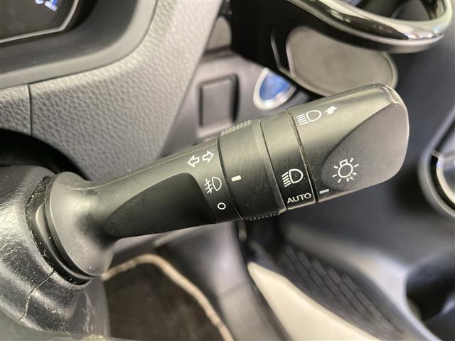 ヴォクシー ハイブリッドZS 煌III ☆アルパイン9インチナビ X9NX(フルセグ/Bluetooth/CD/DVD/HDMI)☆アルパイン後席モニター☆バックカメラ☆ETC☆両側電動スライドドア☆前方ドライブレコーダー(19枚目)