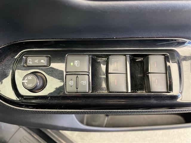 ヴォクシー ハイブリッドZS 煌III ☆アルパイン9インチナビ X9NX(フルセグ/Bluetooth/CD/DVD/HDMI)☆アルパイン後席モニター☆バックカメラ☆ETC☆両側電動スライドドア☆前方ドライブレコーダー(24枚目)