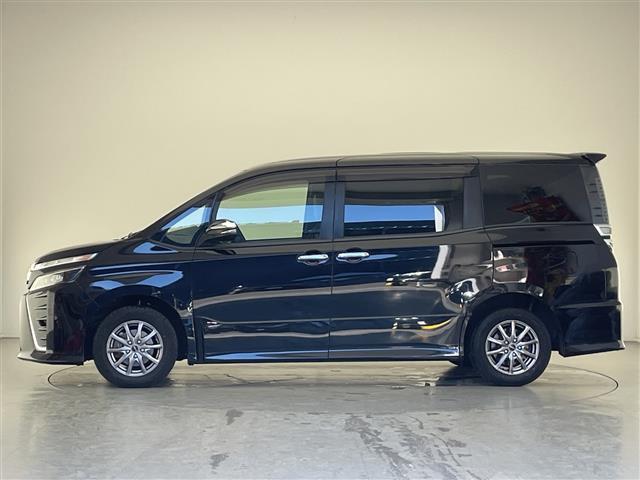 ヴォクシー ハイブリッドZS 煌III ☆アルパイン9インチナビ X9NX(フルセグ/Bluetooth/CD/DVD/HDMI)☆アルパイン後席モニター☆バックカメラ☆ETC☆両側電動スライドドア☆前方ドライブレコーダー(43枚目)