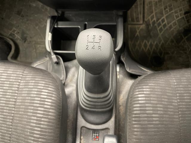 サンバートラック グランドキャブ　☆ワンオーナー☆切り替え４ＷＤ☆ディスプレイオーディオ（Ｂｌｕｅｔｏｏｔｈ／ＣＤ／ＵＳＢ／ＡｐｐｌｅＣａｒｐｌａｙ）☆ＥＴＣ２．０☆ＬＥＤヘッドライト☆衝突軽減ブレーキ☆車線逸脱防止（23枚目）