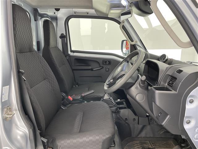 サンバートラック グランドキャブ　☆ワンオーナー☆切り替え４ＷＤ☆ディスプレイオーディオ（Ｂｌｕｅｔｏｏｔｈ／ＣＤ／ＵＳＢ／ＡｐｐｌｅＣａｒｐｌａｙ）☆ＥＴＣ２．０☆ＬＥＤヘッドライト☆衝突軽減ブレーキ☆車線逸脱防止（26枚目）