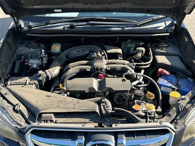 インプレッサスポーツ ２．０ｉアイサイト　４ＷＤ／ナビＴＶ／ＢｌｕｅＴｏｏｔｈ／ＣＤ／ＤＶＤ／追従クルーズコントロール／ＥＴＣ／ＭＴモード付ＡＴ／アイドリングストップ／オートライト／オートエアコン／衝突軽減システム／車線逸脱防止システム（13枚目）