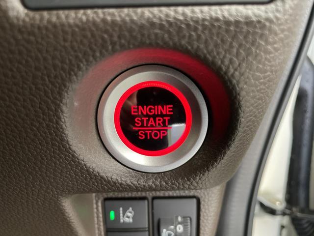 N-BOX L・ターボ ☆ワンオーナー☆純正オーディオ WX-211C(ワンセグ/USB/AM/FM)☆バックカメラ☆両側電動スライドドア☆ビルトインETC☆純正鉄チンサマータイヤ車載☆前方ドライブレコーダー(18枚目)