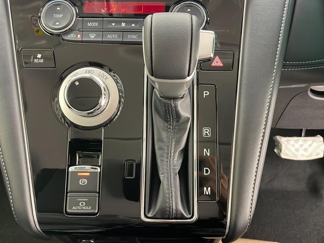 デリカD:5 シャモニー 登録済未使用車/メーカーOP ALPINE11型ナビ/メーカーOP ALPINE12.1型後席モニター/アダプティブクルーズコントロール/レーンキープアシスト/車線逸脱警報/衝突軽減ブレーキ(27枚目)