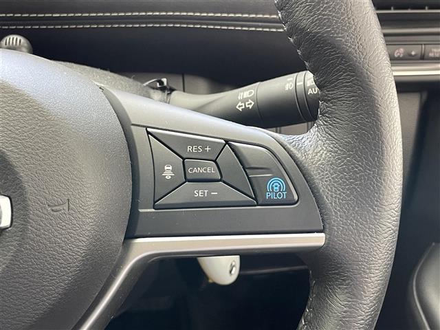 セレナ ハイウェイスター　Ｖセレクション　純正９型ナビ　純正後席モニター　プロパイロット　デジタルインナーミラー　パーキングアシスト　全方位カメラ　エマブレ　衝突軽減　追従クルコン　シートヒーター　ドラレコ　両側パワスラ　ＬＥＤライト　禁煙車（33枚目）