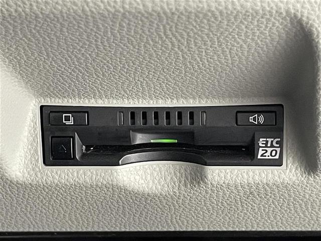 ヤリス ハイブリッドＺ　純正ディスプレイ／Ｂｌｕｅｔｏｏｔｈ／ミラキャスト対応／バックカメラ／シートヒーター／純正１６インチＡＷ／ＥＴＣ２．０／前後ドラレコ／セーフティセンス／衝突軽減／追従クルコン／ＬＥＤオートライト／禁煙（9枚目）