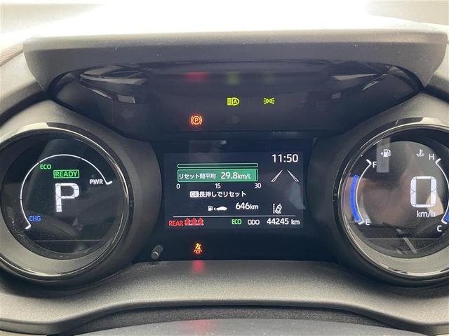 ヤリス ハイブリッドＺ　純正ディスプレイ／Ｂｌｕｅｔｏｏｔｈ／ミラキャスト対応／バックカメラ／シートヒーター／純正１６インチＡＷ／ＥＴＣ２．０／前後ドラレコ／セーフティセンス／衝突軽減／追従クルコン／ＬＥＤオートライト／禁煙（13枚目）