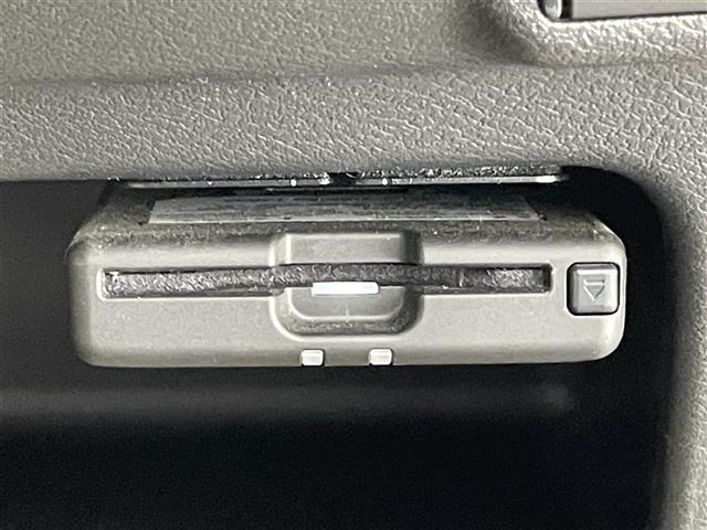 デイズ ボレロ　Ｘ　純正９型ナビ　フルセグＴＶ　Ｂｌｕｅｔｏｏｔｈ　全方位カメラ　ＥＴＣ　ナビ連動純正ドラレコ　ボレロハーフレザー専用シート　オートライト　エマブレ　衝突軽減装置　ツートンカラー　コーナーセンサー　禁煙車（8枚目）