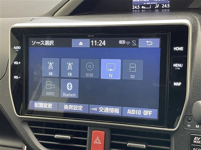 ヴォクシー ハイブリッドＺＳ　煌ＩＩ　純正１０型ナビ　純正１２型後席モニター　両側パワスラ　フルセグＴＶ　シートヒーター　バックカメラ　純正ドラレコ　ＥＴＣ　セーフティセンス　衝突軽減　レーンキープ　３眼ＬＥＤ　クルコン　プッシュスタート（14枚目）