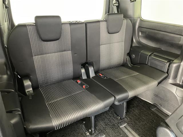 ヴォクシー ハイブリッドＺＳ　煌ＩＩ　純正１０型ナビ　純正１２型後席モニター　両側パワスラ　フルセグＴＶ　シートヒーター　バックカメラ　純正ドラレコ　ＥＴＣ　セーフティセンス　衝突軽減　レーンキープ　３眼ＬＥＤ　クルコン　プッシュスタート（23枚目）