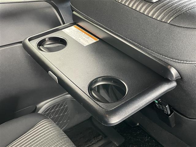 ヴォクシー ハイブリッドＺＳ　煌ＩＩ　純正１０型ナビ　純正１２型後席モニター　両側パワスラ　フルセグＴＶ　シートヒーター　バックカメラ　純正ドラレコ　ＥＴＣ　セーフティセンス　衝突軽減　レーンキープ　３眼ＬＥＤ　クルコン　プッシュスタート（34枚目）