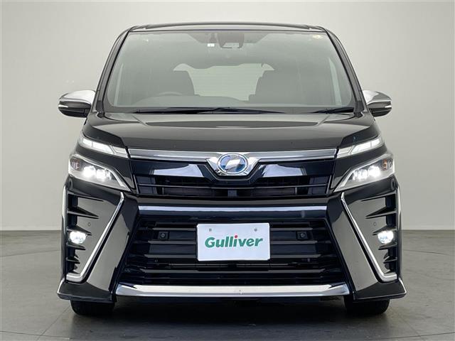 ヴォクシー ハイブリッドＺＳ　煌ＩＩ　純正１０型ナビ　純正１２型後席モニター　両側パワスラ　フルセグＴＶ　シートヒーター　バックカメラ　純正ドラレコ　ＥＴＣ　セーフティセンス　衝突軽減　レーンキープ　３眼ＬＥＤ　クルコン　プッシュスタート（39枚目）