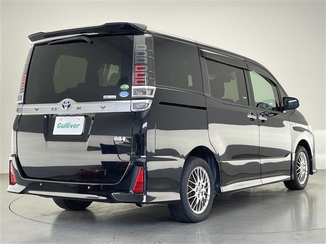 ヴォクシー ハイブリッドＺＳ　煌ＩＩ　純正１０型ナビ　純正１２型後席モニター　両側パワスラ　フルセグＴＶ　シートヒーター　バックカメラ　純正ドラレコ　ＥＴＣ　セーフティセンス　衝突軽減　レーンキープ　３眼ＬＥＤ　クルコン　プッシュスタート（41枚目）