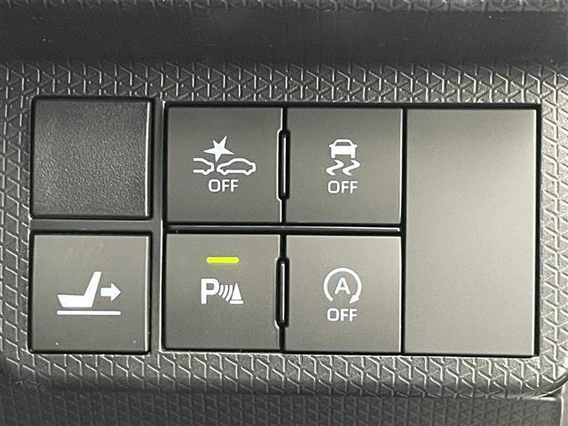 タント カスタムＲＳスタイルセレクション　純正９型ナビ　全方位カメラ　禁煙車　黒ハーフレザー　フルセグＴＶ　両側パワスラ　ＥＴＣ　ドラレコ　シートヒーター　スマートアシストＩＩＩ　衝突軽減　レーンキープ　オートハイビーム　ＤＶＤ再生　ターボ搭（8枚目）