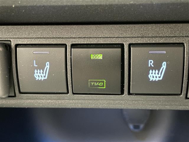 ヤリスクロス ハイブリッドＺ　純正８型ナビ　ＨＵＤ　全方位カメラ　ＢＳＭ　茶ハーフレザー　Ｂｌｕｅｔｏｏｔｈ　フルセグＴＶ　シートヒーター　ＥＴＣ２．０　セーフティセンス　衝突軽減　追従クルコン　オートハイビーム　ＡＣ１００Ｖ電源（12枚目）