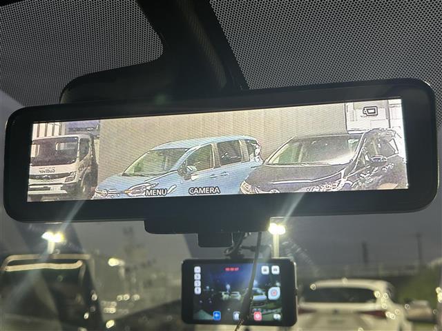 ノート ｅ－パワー　Ｘ　純正ナビ　全方位カメラ　スマートルームミラー　禁煙車　Ｂｌｕｅｔｏｏｔｈ　フルセグＴＶ　ＤＶＤ再生　ＥＴＣ　前後ドラレコ　衝突軽減　ＨＩＤオートライト　レーンキープ　純正フロアマット　プッシュスタート（6枚目）