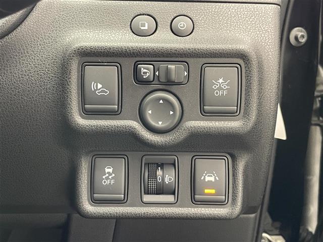 ノート ｅ－パワー　Ｘ　純正ナビ　全方位カメラ　スマートルームミラー　禁煙車　Ｂｌｕｅｔｏｏｔｈ　フルセグＴＶ　ＤＶＤ再生　ＥＴＣ　前後ドラレコ　衝突軽減　ＨＩＤオートライト　レーンキープ　純正フロアマット　プッシュスタート（7枚目）