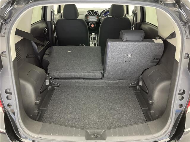 ノート ｅ－パワー　Ｘ　純正ナビ　全方位カメラ　スマートルームミラー　禁煙車　Ｂｌｕｅｔｏｏｔｈ　フルセグＴＶ　ＤＶＤ再生　ＥＴＣ　前後ドラレコ　衝突軽減　ＨＩＤオートライト　レーンキープ　純正フロアマット　プッシュスタート（24枚目）