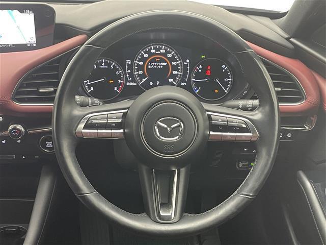 ＭＡＺＤＡ３ファストバック ２０Ｓバーガンディ　セレクション　純正８．８型ナビ　全方位カメラ　赤革　禁煙　パドルシフト　ＢＳＭ　ＨＵＤ　ＨＤＭＩ　追従クルコン　フルセグＴＶ　ＤＶＤ　ＥＴＣ　シートヒーター　パワーシート　純正アルミ　衝突軽減　ＬＥＤオートライト（11枚目）